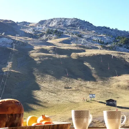 El Sarrio Apartment *